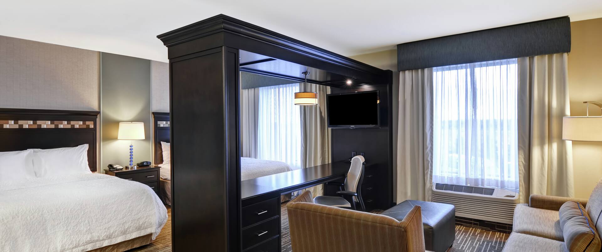 Guestroom Suite with Double Beds, Lounge Area, Room Technology, and Work Desk