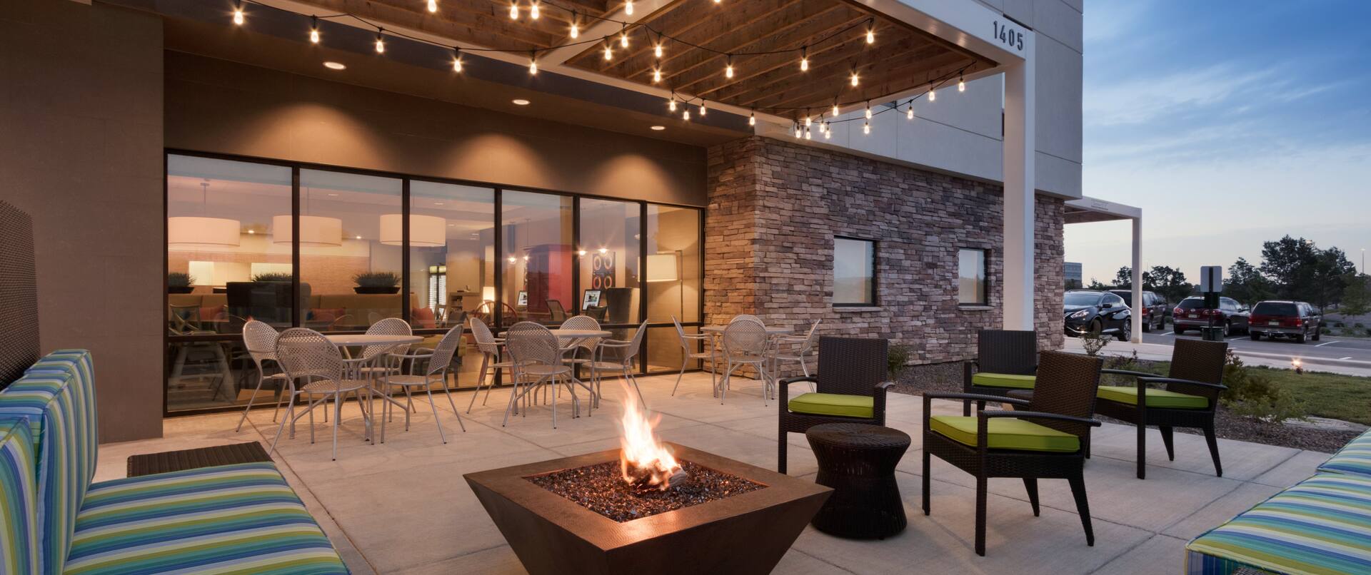Outdoor Lounge With Firepit