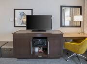 Room HDTV and Work Desk  