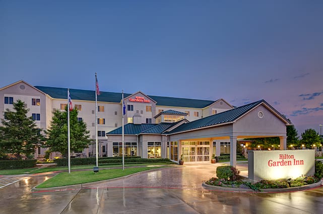 Hotels In Gainesville Tx - Find Hotels - Hilton