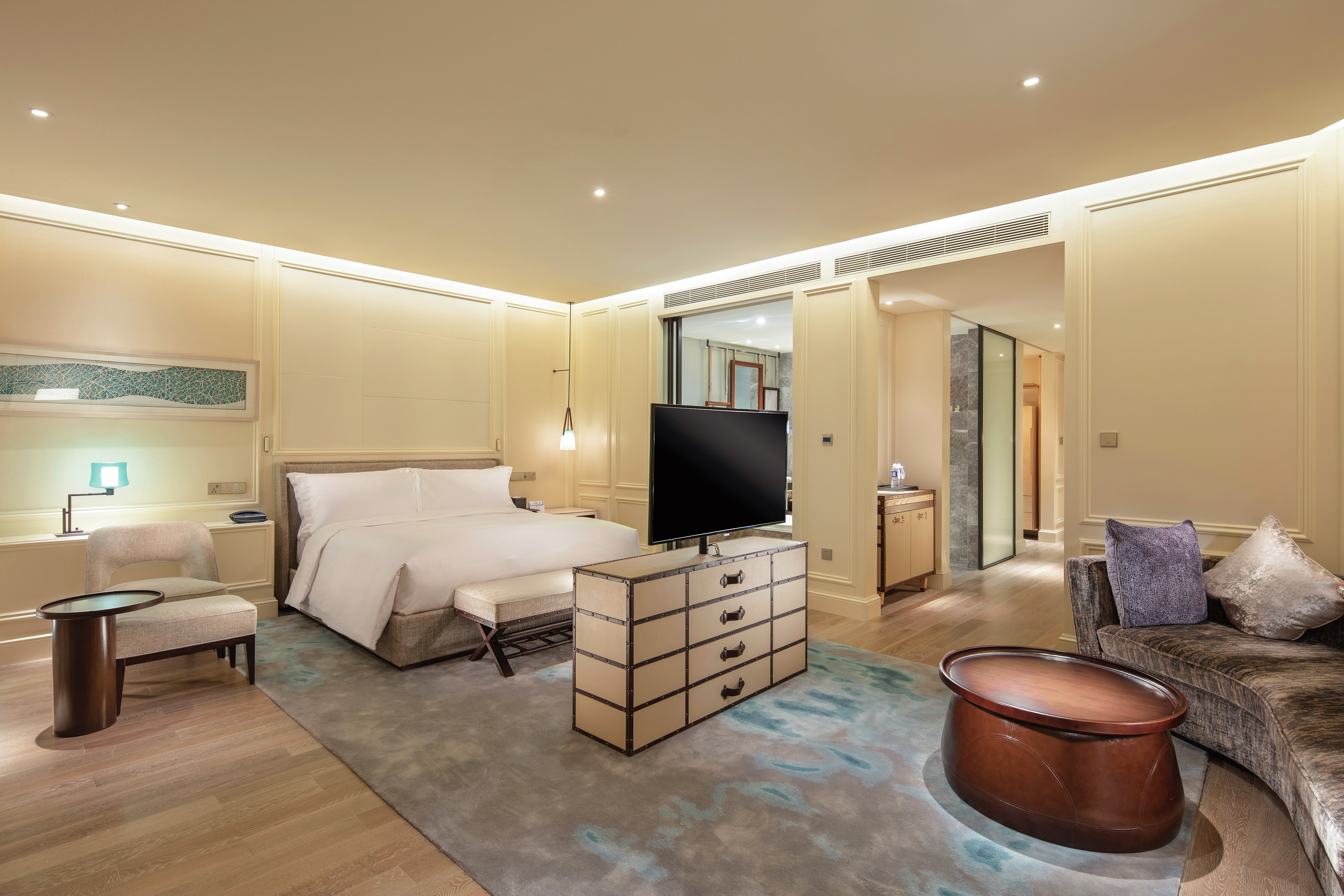 King Executive Premium Room Bedroom
