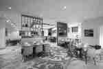 Restoran Together & Co dengan meja dan kursi