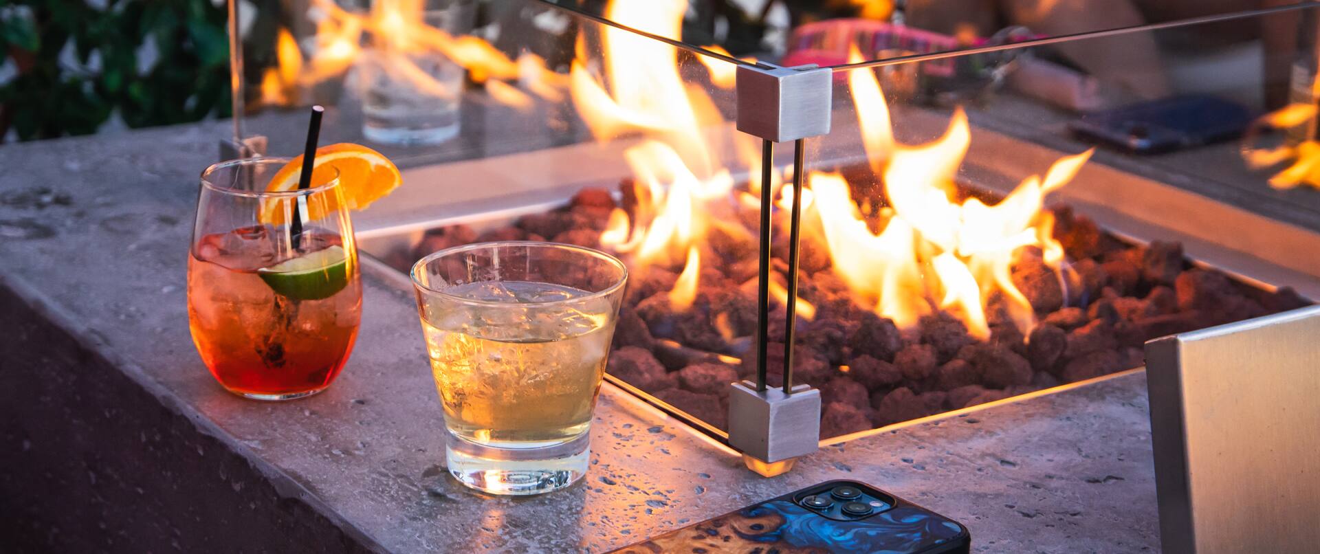 rooftop fire pit, cocktails