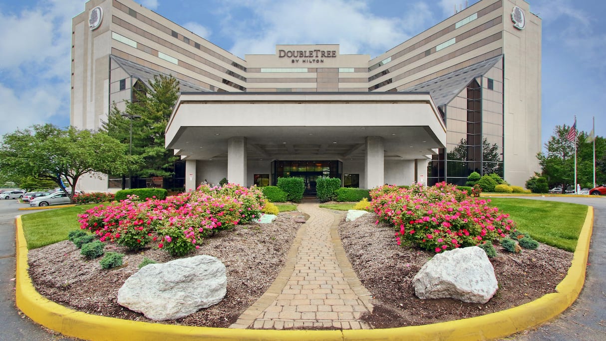Doubletree by Hilton EWR Airport