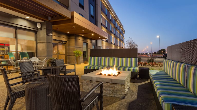 Outdoor Area with Fire Pit
