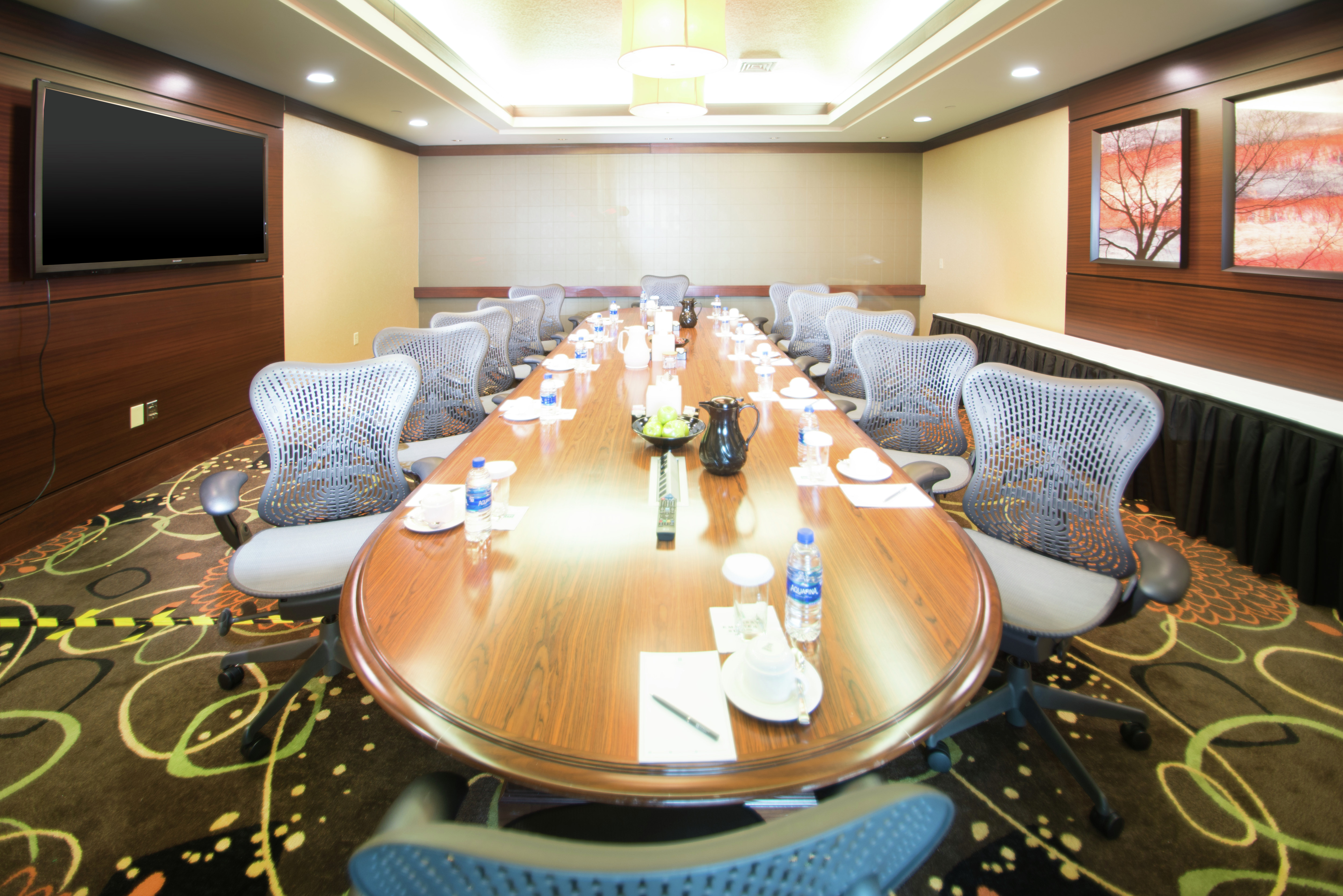 Airborne Boardroom with 70" HDTV TV