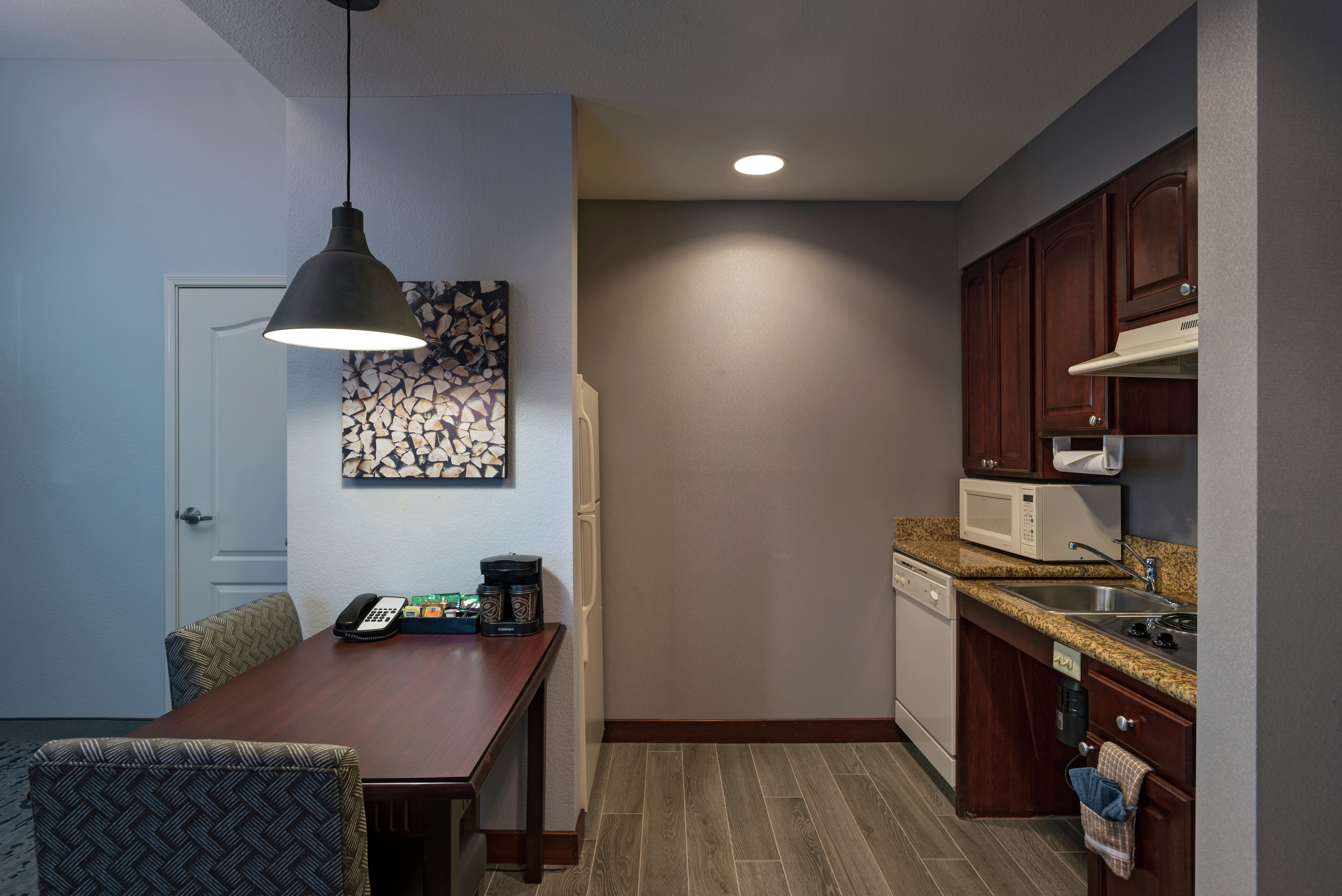 Suite Kitchen With Dining Area