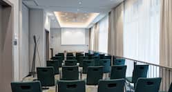 Meeting room with chairs and projector