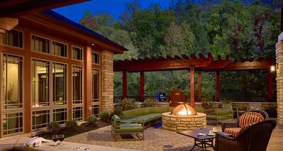 hotel courtyard, hot tub, fire pit