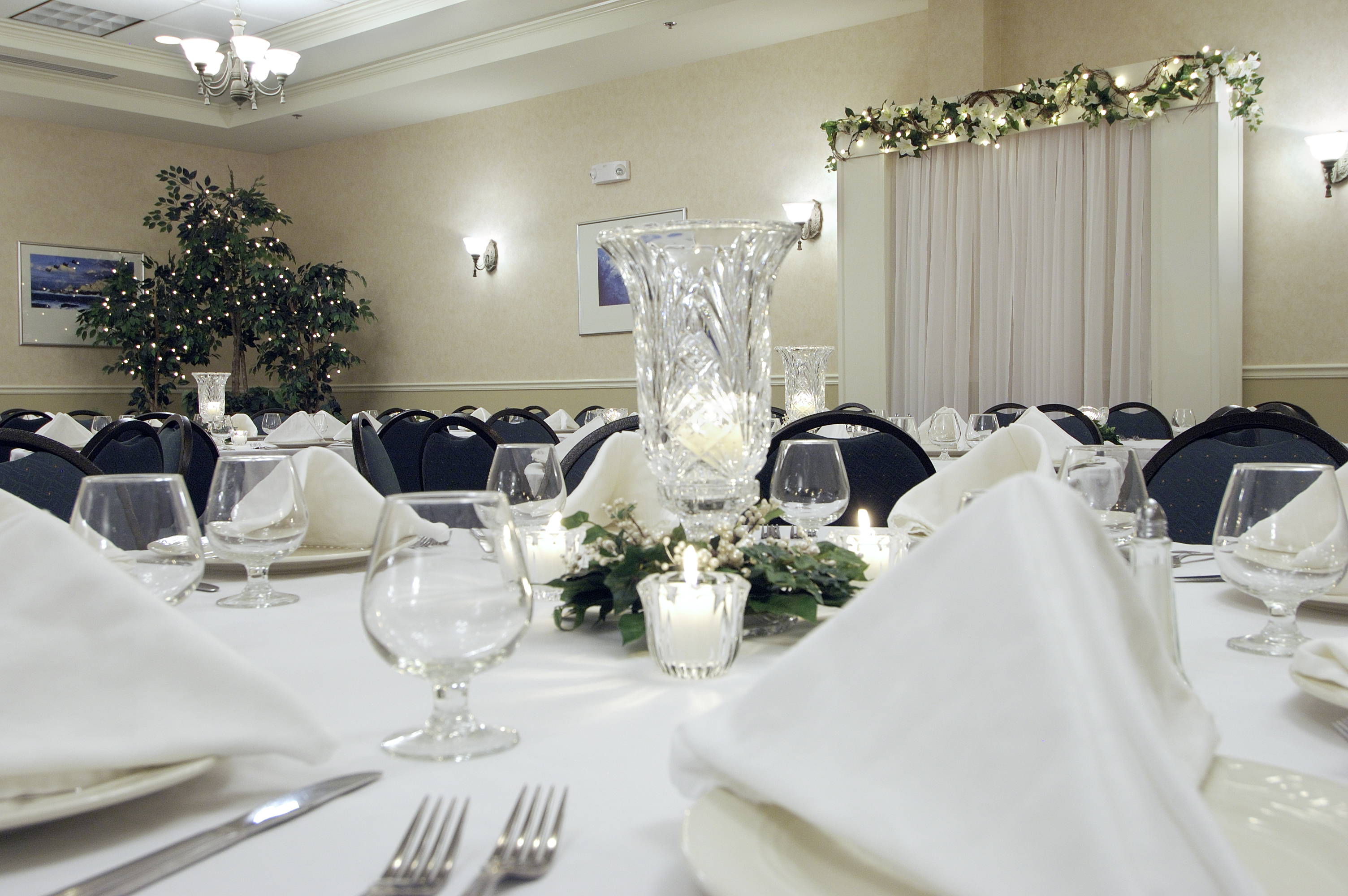 Ballroom With Wedding Reception - Table Display