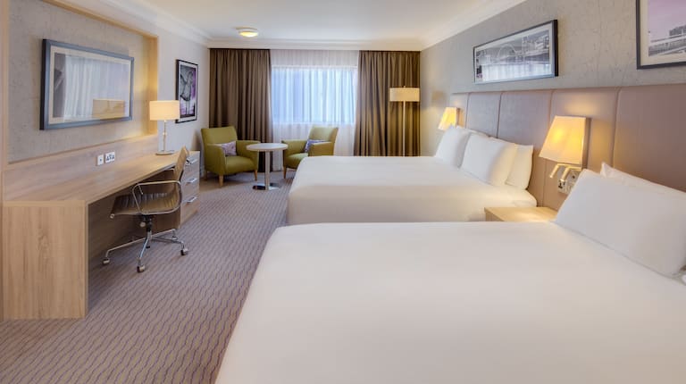 Double King Guest Room, Side View