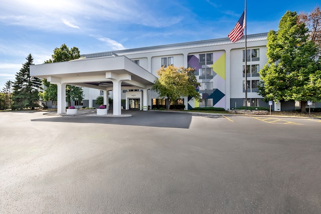 daytime exterior showing front of building