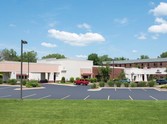 DoubleTree by Hilton Hotel Grand Rapids Airport - Image1