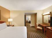 2 Room Suite 1 King Bed