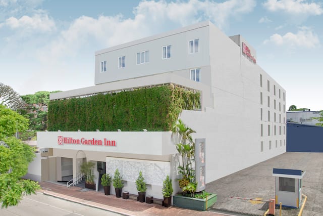 Hilton Garden Inn Guatemala City hotel exterior day    