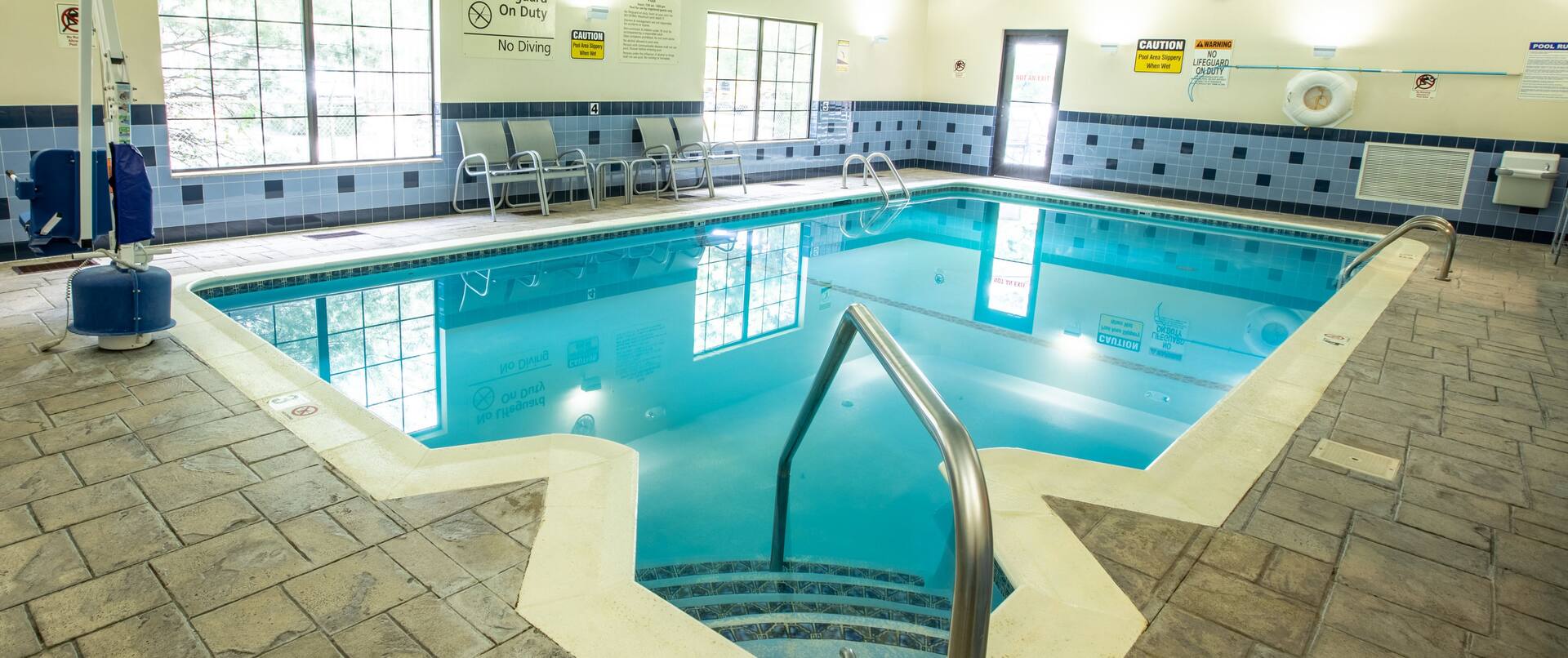 Indoor pool with entrance