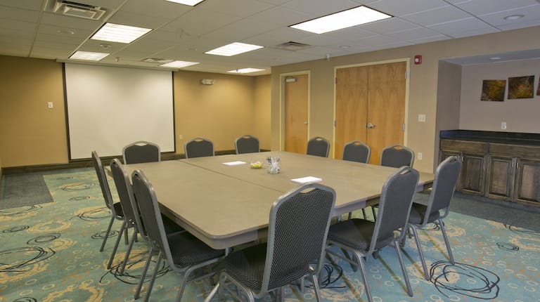 Meeting Room with Square Table