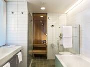 Executive King Plus bathroom with sauna