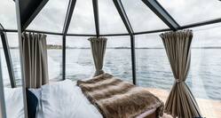iglux bedroom on the water