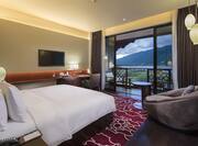 King Guestroom with View