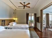 Executive Ocean Suite Plus Twin Bedroom   