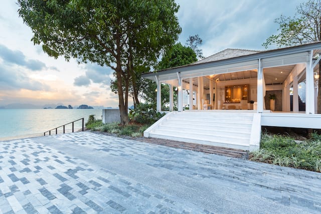 Hotel exterior with entrance