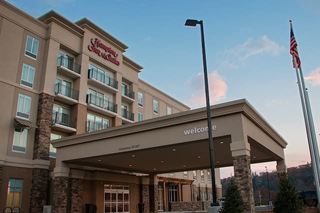 Exterior View of Hampton Inn & Suites Boone