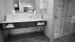 Camera - Bagno con doccia e lavabo