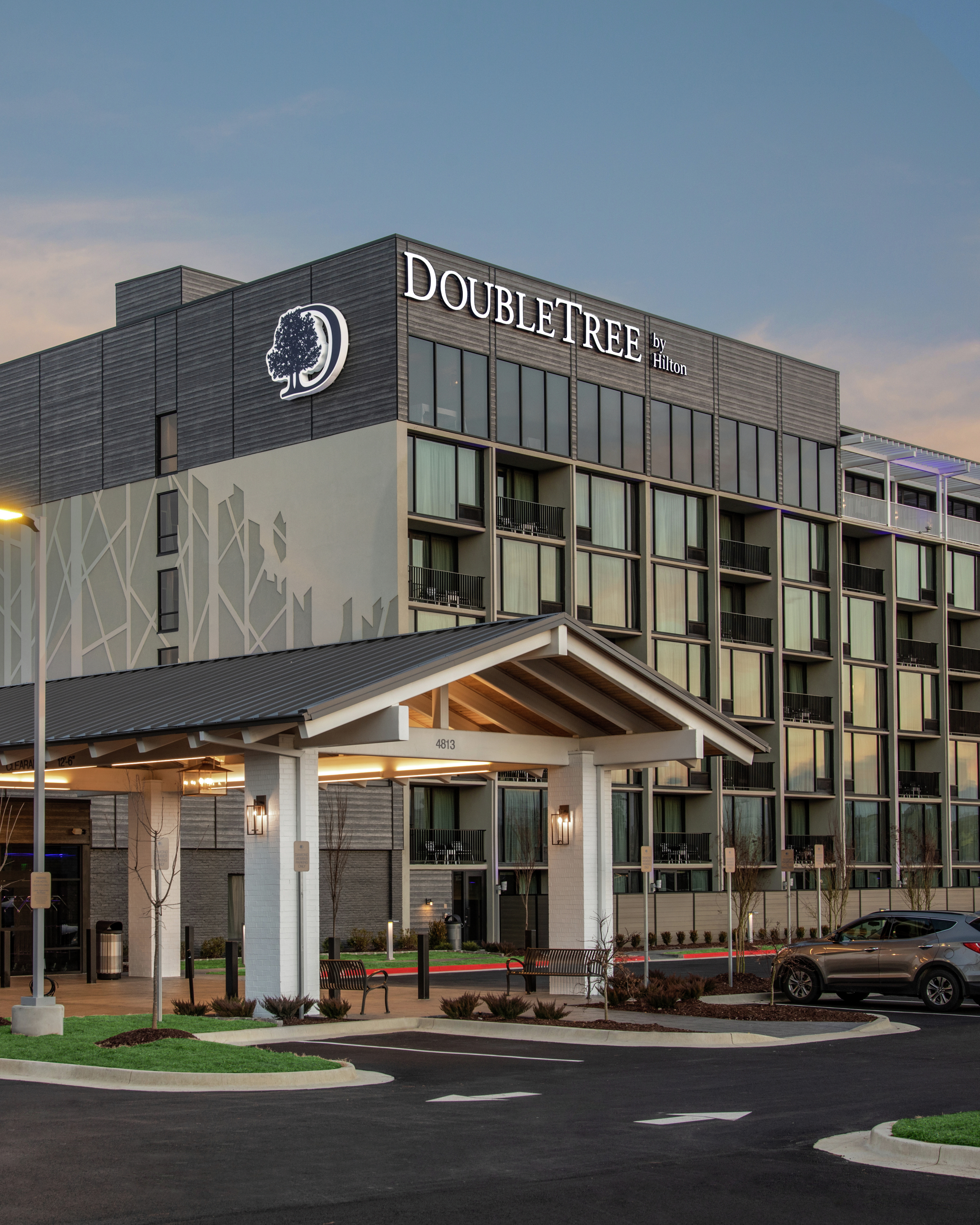 Exterior Entrance of DoubleTree Hotel