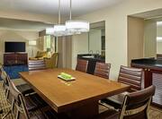 Guestroom Suite Hospitality Area