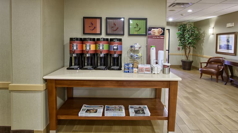 Breakfast Area, Beverage and News