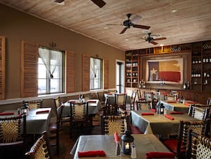 Rio Ranch Restaurant, Dining Space