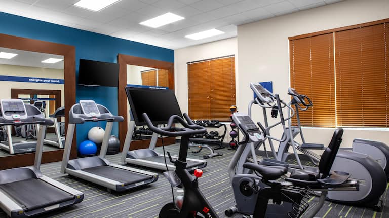 On-site fitness center, workout equipment