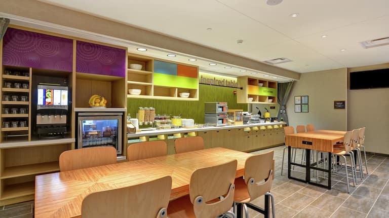 Breakfast Seating Area