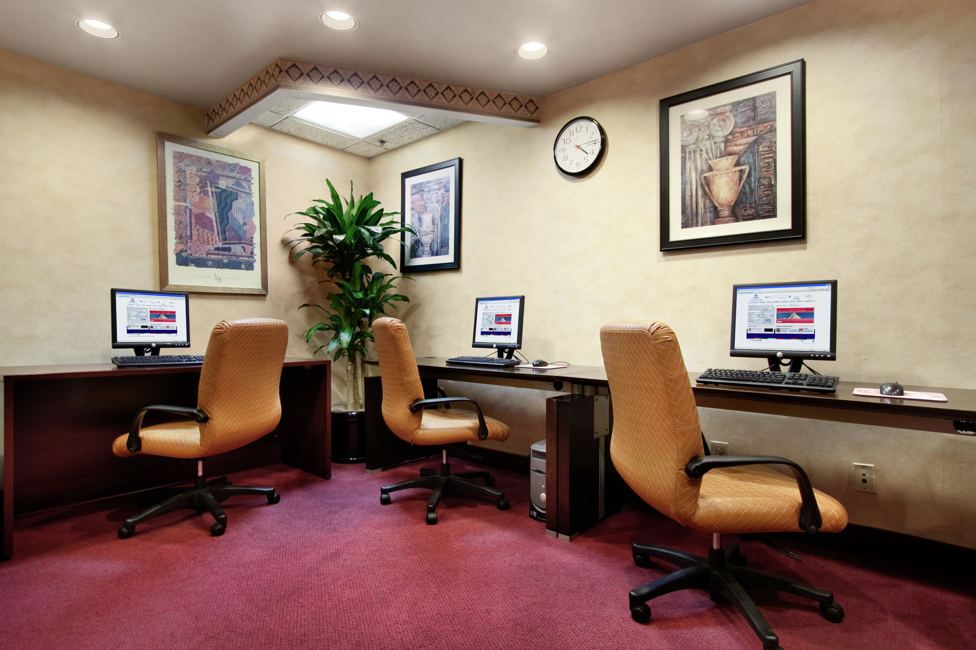 On-Site Business Center with PCs