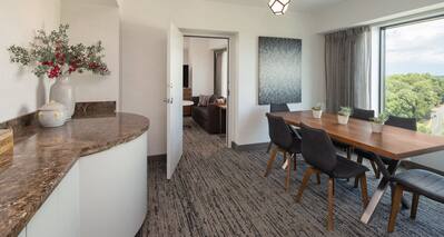 suite dining area with table