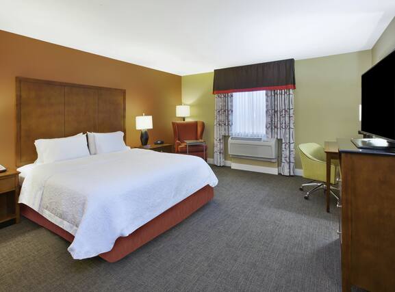 Hampton Inn and Suites Wichita-Northeast - Image3