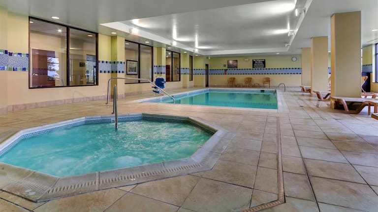 Indoor Pool and whirlpool