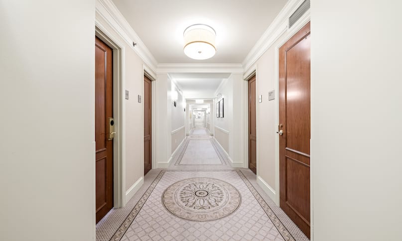 Guestroom Hallway -previous-transition