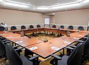 War Room Square Shaped Meeting Room