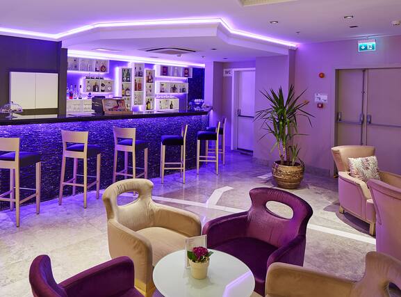 DoubleTree by Hilton Hotel Izmir - Alsancak - Image2