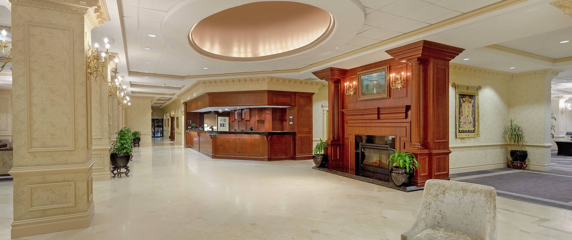 Lobby and Front Desk 
