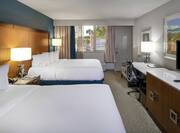 Two Queen Guestroom with Two Beds
