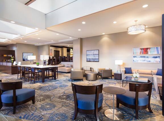DoubleTree by Hilton Hotel Jacksonville Riverfront - Image2