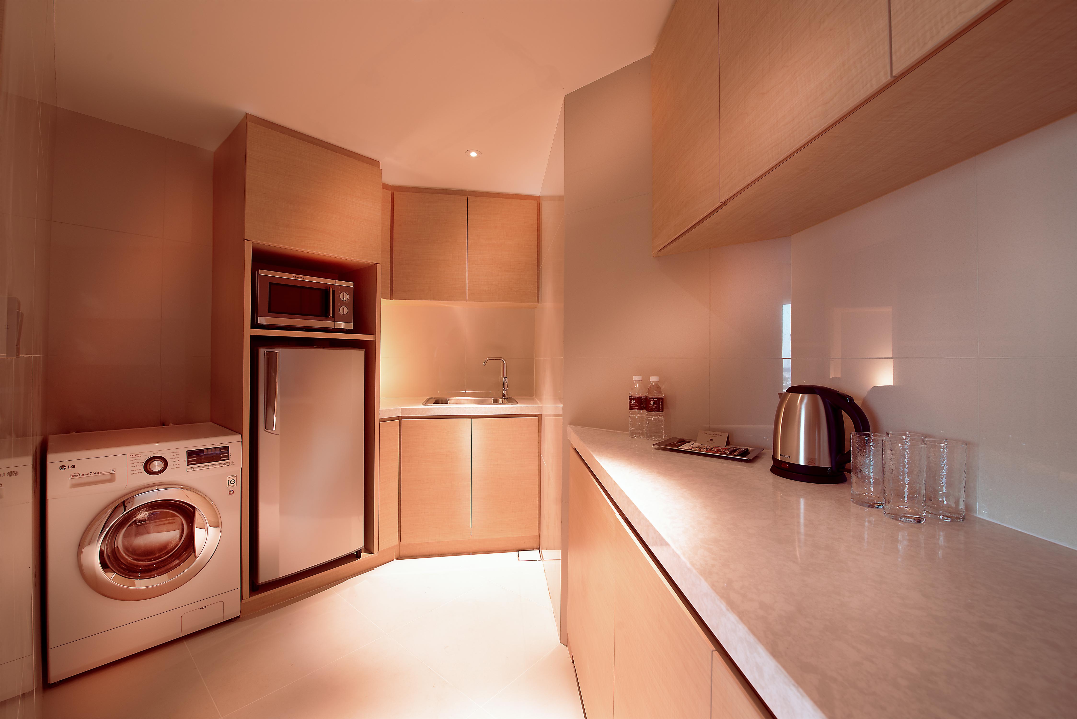 One Bedroom Deluxe Suite - Kitchen