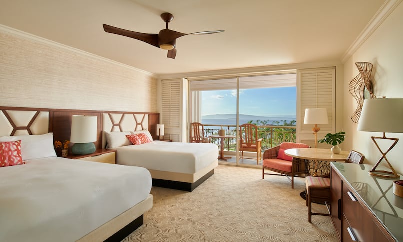 Accessible Napua Queen Deluxe Ocean View Guest Room-next-transition