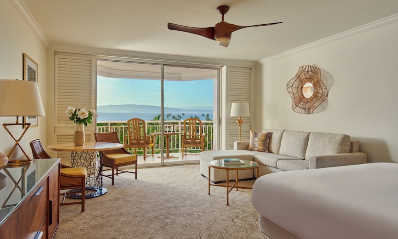Accessible Napua King Ocean View Guest Room