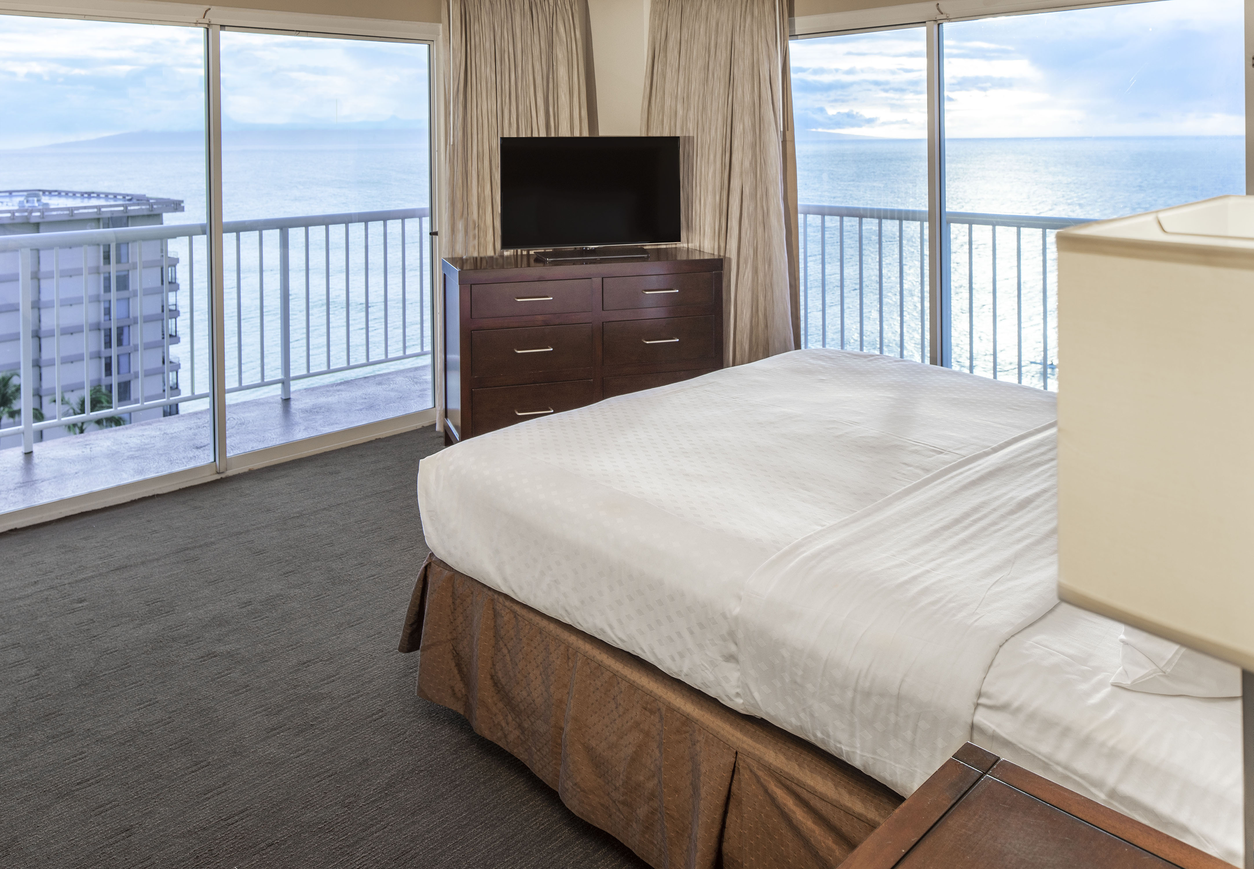 King Ocean View Room