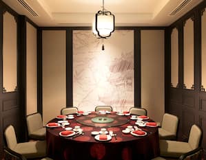 Toh Yuen dining room