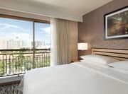 Guestroom Suite with Balcony View